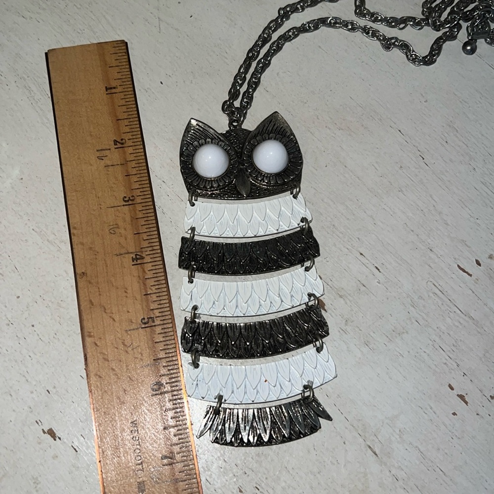 MCM Vintage articulated large Owl necklace